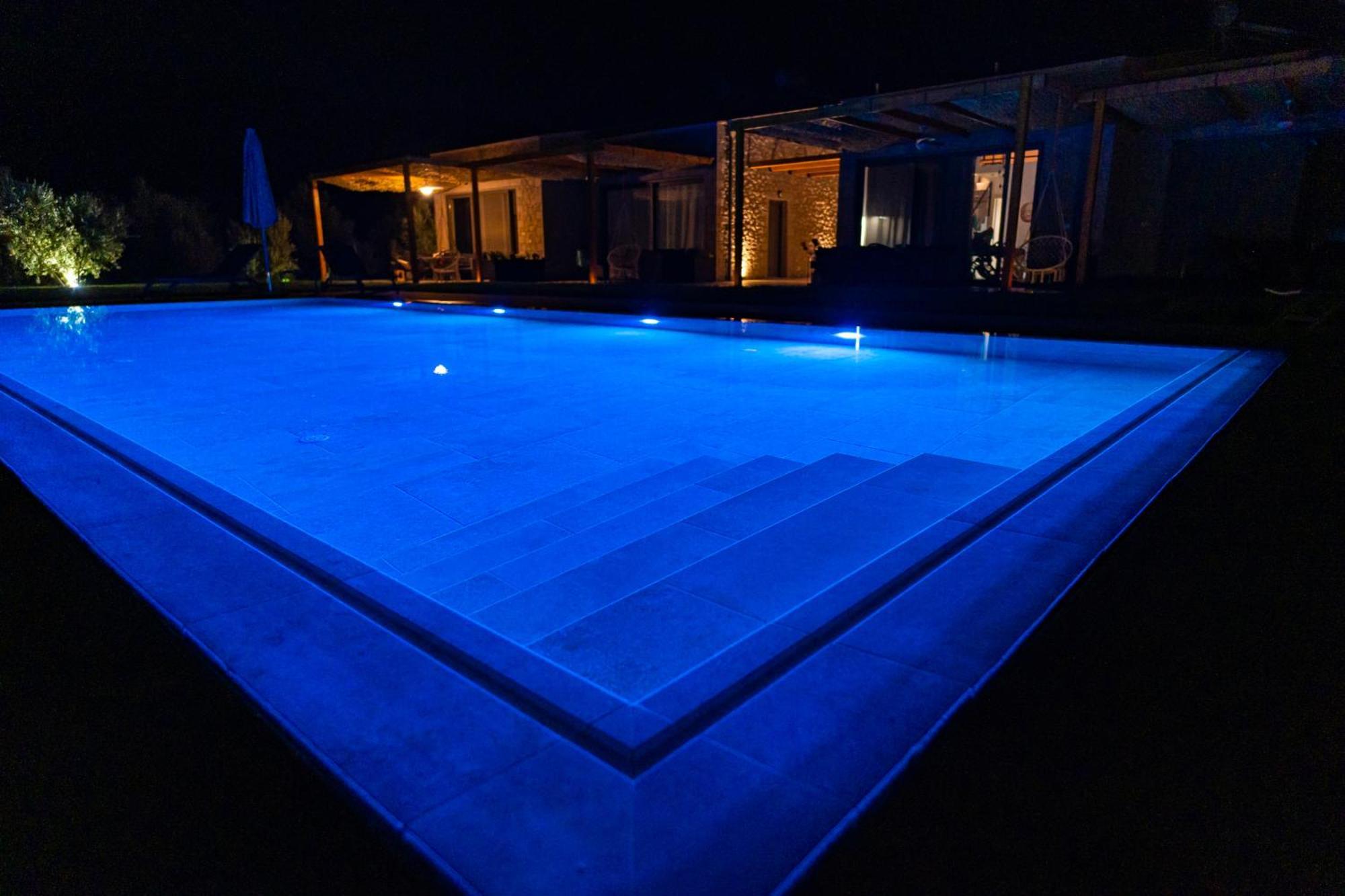 Irissa Suites Paralia Irion Buitenkant foto