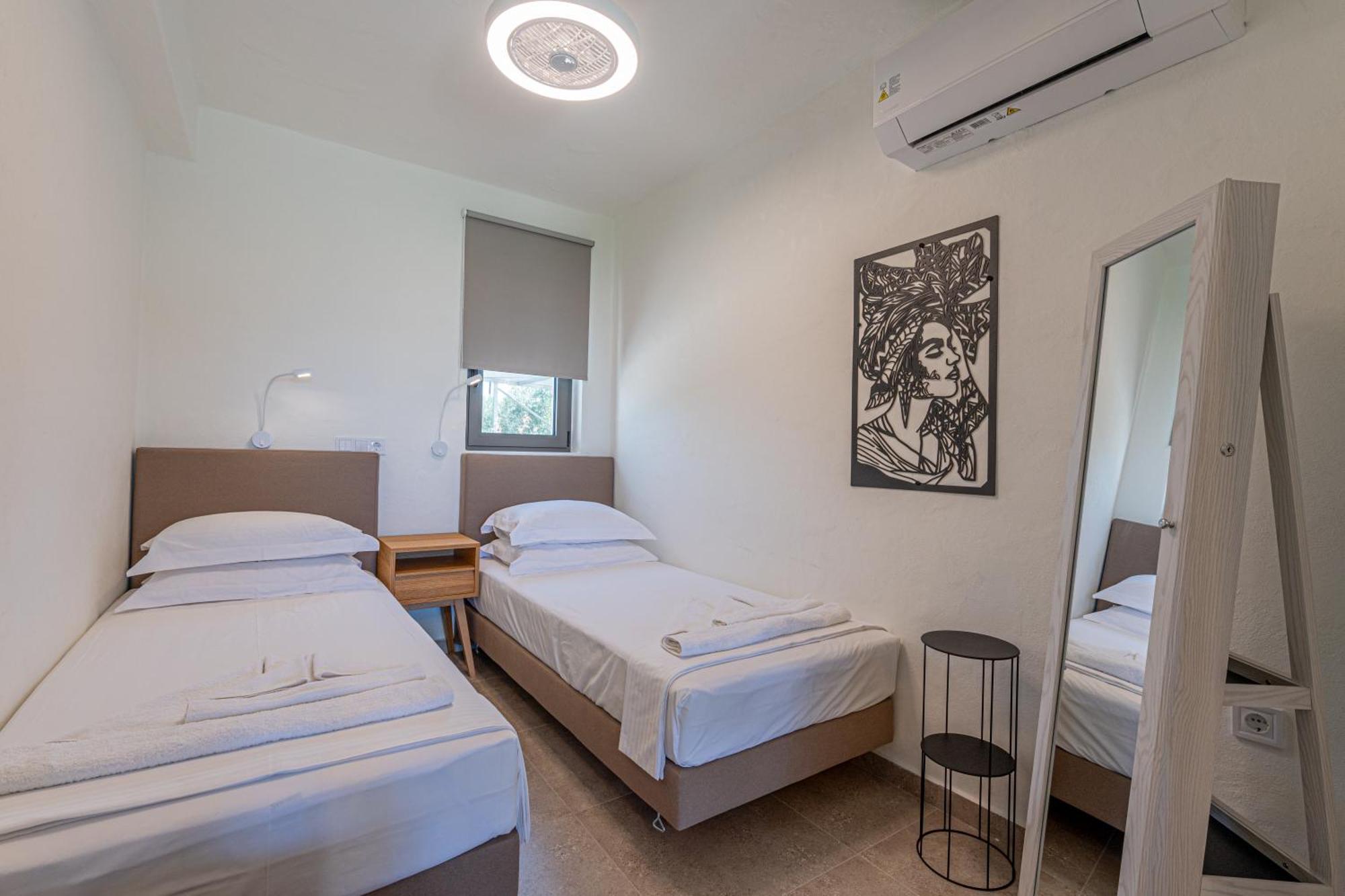 Irissa Suites Paralia Irion Buitenkant foto