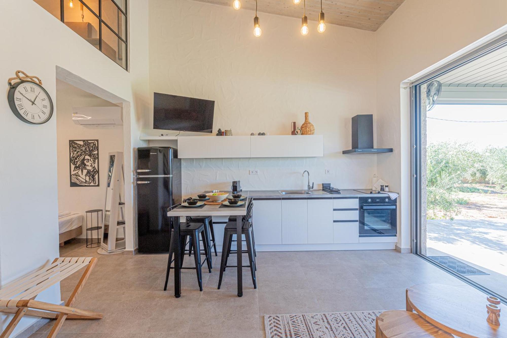 Irissa Suites Paralia Irion Buitenkant foto