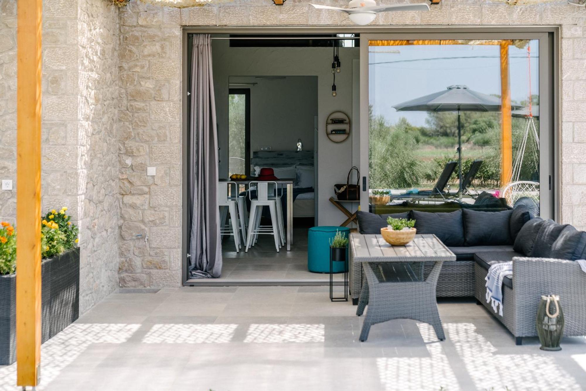 Irissa Suites Paralia Irion Buitenkant foto